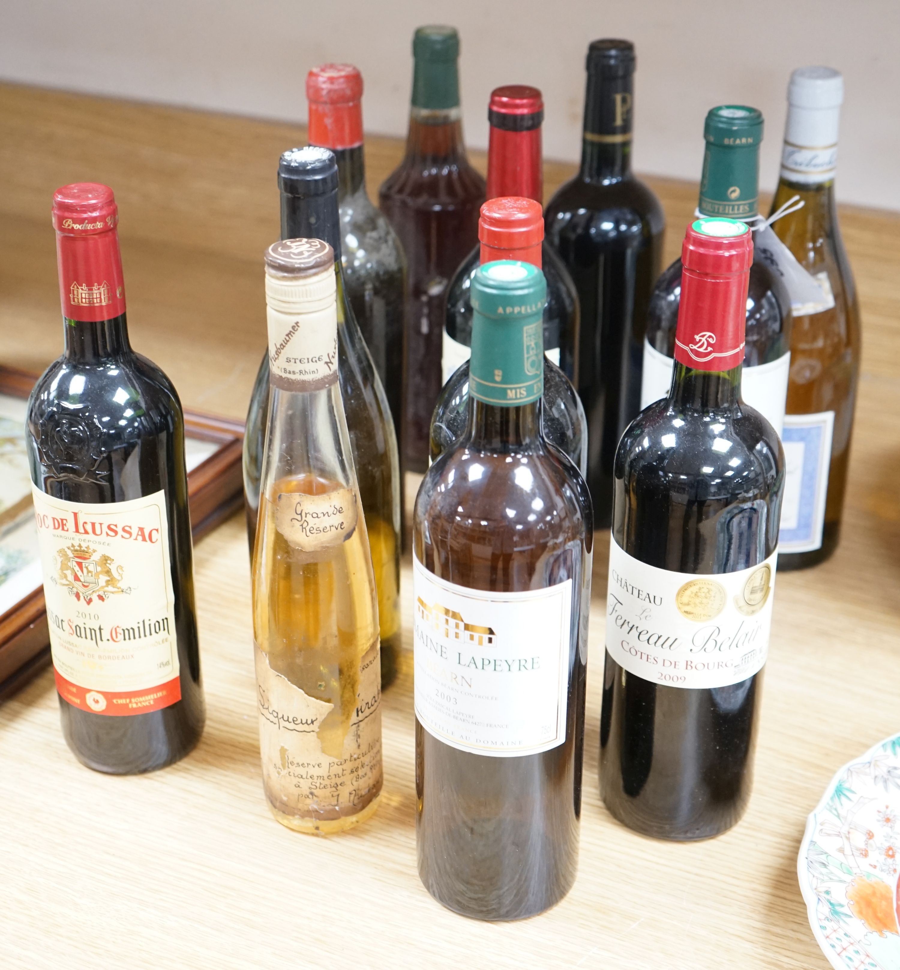 Twelve bottles of mixed wines